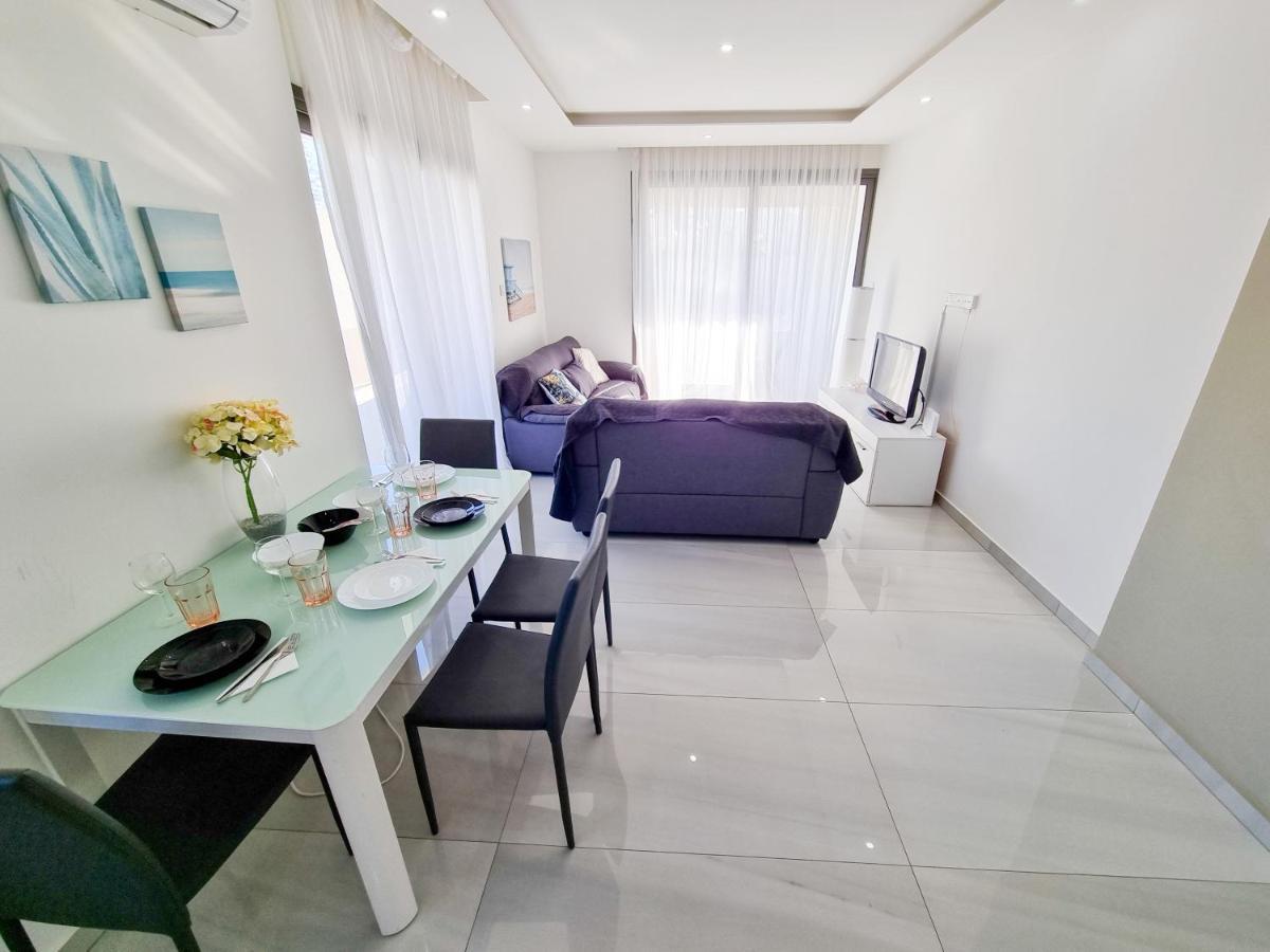 Sea La Vie Seaview Apartment Larnaca Exterior foto